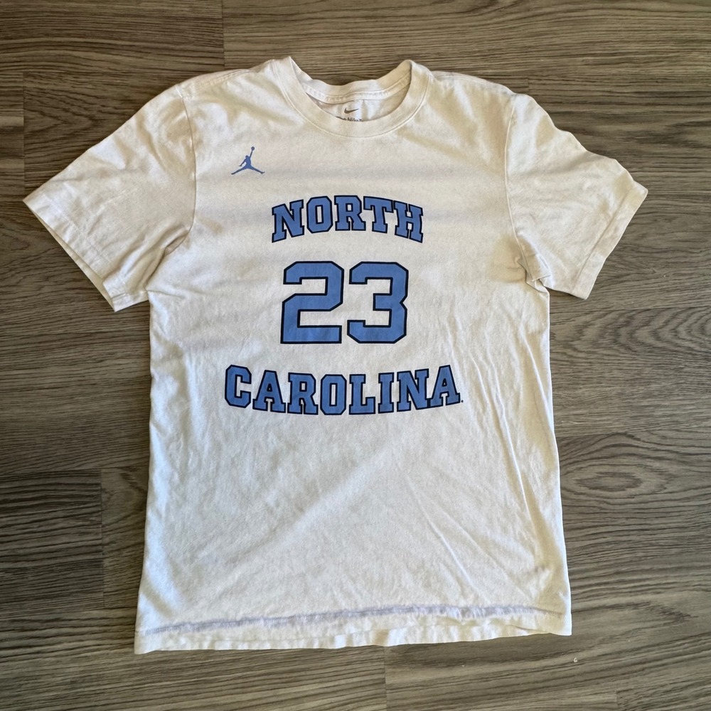 Jordan North Carolina Tar Heels Michael Jordan 23 T-Shirt White Mens Small